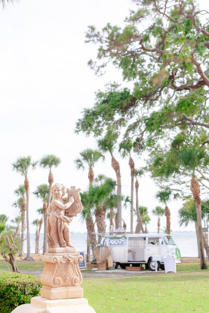 Penny the Photo bus as a Wedding in Sarasota, Florida.